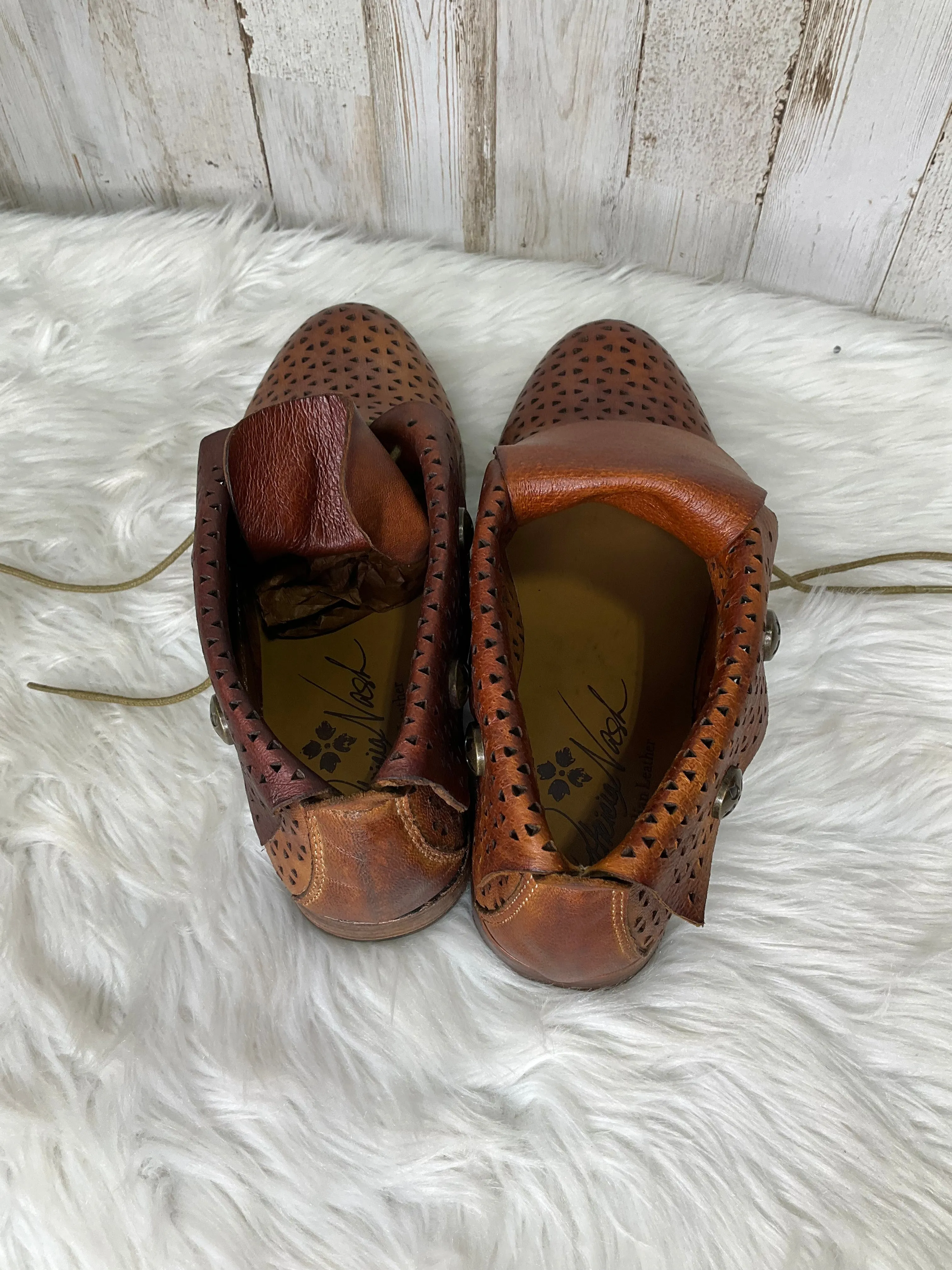 Brown Boots Ankle Flats Patricia Nash, Size 6.5